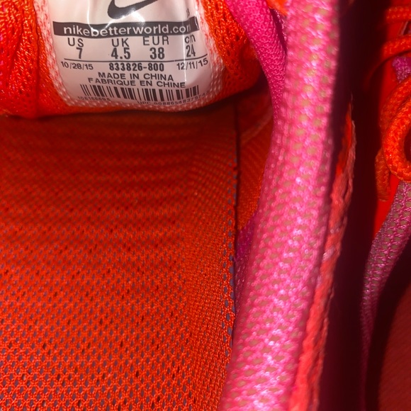 Nike Roshe One Hyperpink sz 7 - Picture 5 of 6